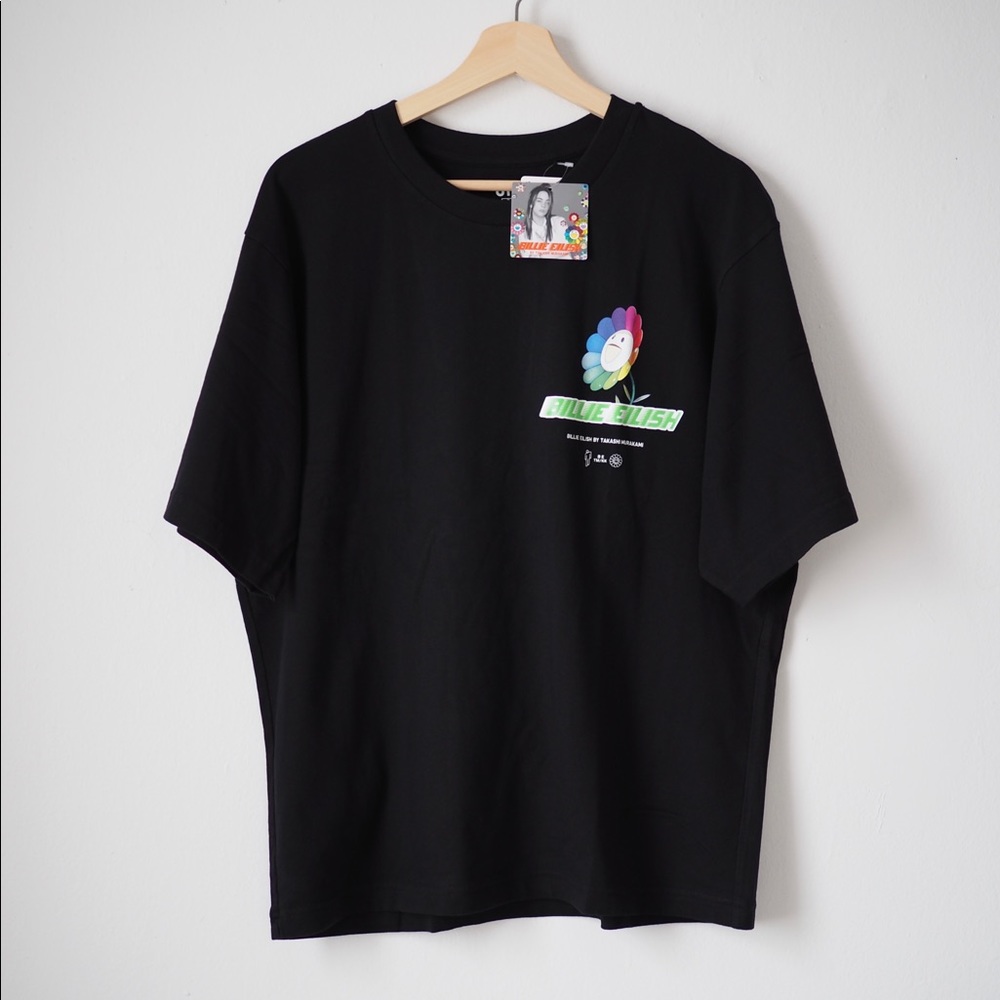 Billie Eilish Takashi Murakami oversized graphic music album uniqlo t shirt